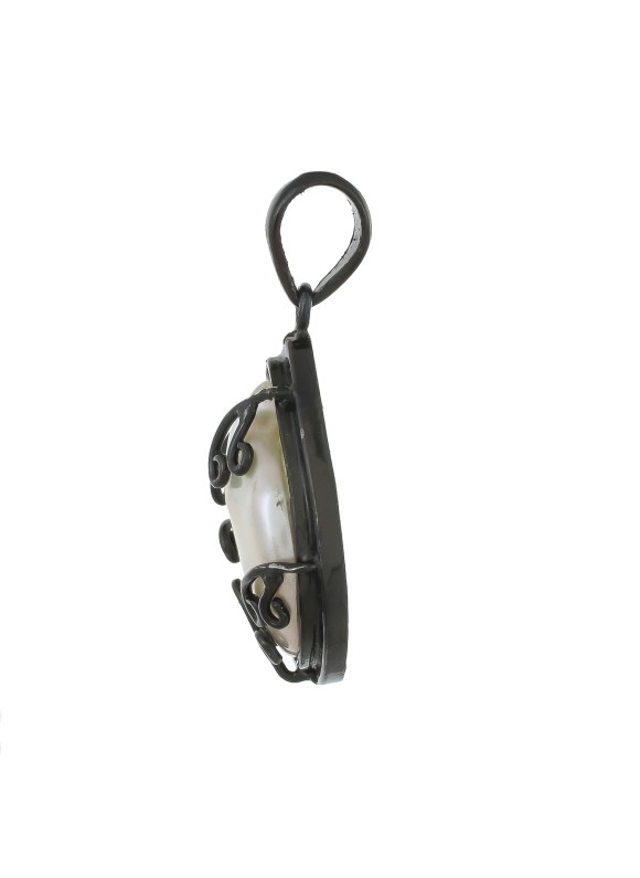 925 Sterling silver Pearl Pendant with Black Rhodium